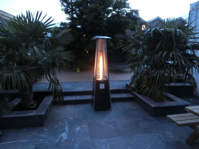 Outdoor gas heater Activa Pyramide Cheops II black